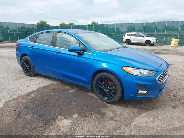 3FA6P0HD4LR166576 Ford Fusion 2020 — uszkodzenie Normalne zużycie, zdjęcie przed naprawą