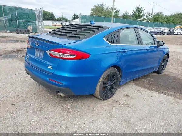 3FA6P0HD4LR166576 — 2020 Ford Fusion, zdjęcie 4 z IAAI, Normalne zużycie