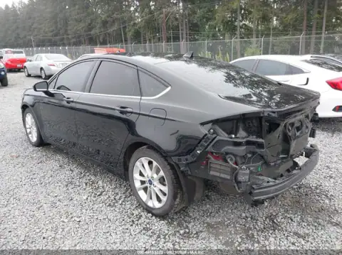 3FA6P0LU4LR249206 — 2020 Ford Fusion, фото 3 с аукциона IAAI, передняя и задняя части