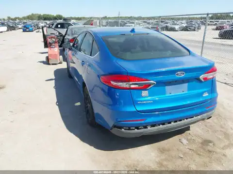 3FA6P0HD8LR228044 — 2020 Ford Fusion, ფოტო 3, IAAI, წინა ნაწილი