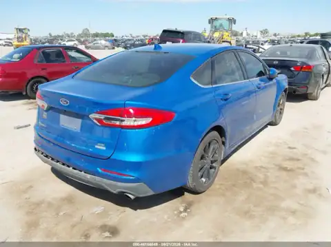 3FA6P0HD8LR228044 — 2020 Ford Fusion, ფოტო 4, IAAI, წინა ნაწილი