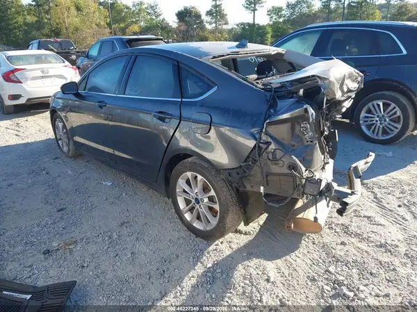 3FA6P0HD2LR122169 — 2020 Ford Fusion, фото 3 с аукциона IAAI, Задняя часть