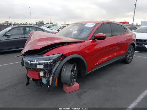 3FMTK1RM7MMA33434 — 2021 Ford Mustang Mach-E Select, foto 2 de IAAI 22.10.2026, Delantera derecha