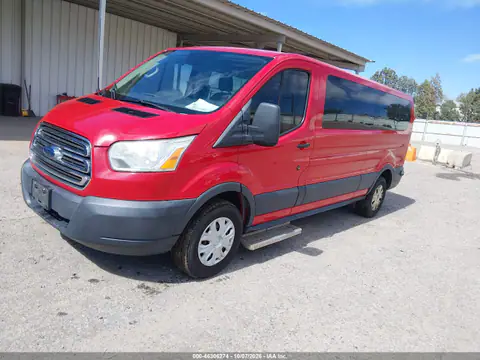 1FBZX2YM6FKB01597 — 2015 Ford Transit, foto 3 de IAAI 28.10.2026, Desgaste normal