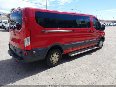 1FBZX2YM6FKB01597 — 2015 Ford Transit, foto 5 de IAAI 28.10.2026, Desgaste normal