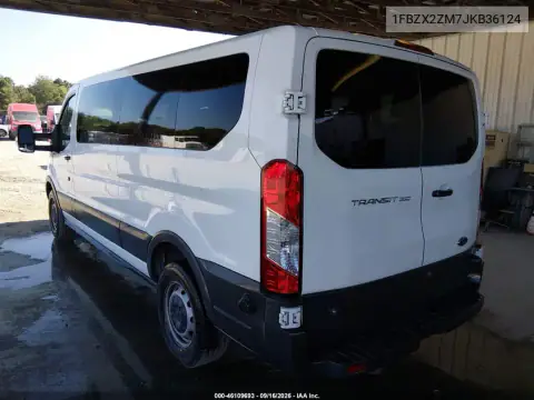 1FBZX2ZM7JKB36124 — 2018 Ford Transit, zdjęcie 4 z IAAI 20.10.2026, Normalne zużycie