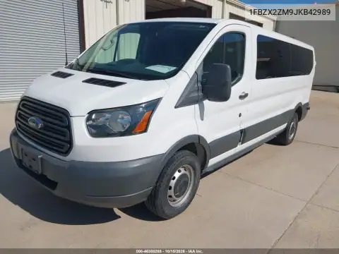 1FBZX2ZM9JKB42989 — 2018 Ford Transit, zdjęcie 3 z IAAI 28.10.2026, Normalne zużycie