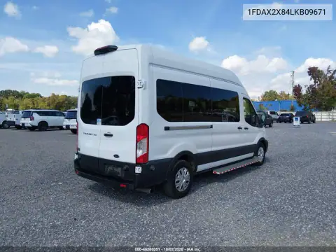 1FDAX2X84LKB09671 — 2020 Ford Transit, zdjęcie 5 z IAAI 20.10.2026, Normalne zużycie