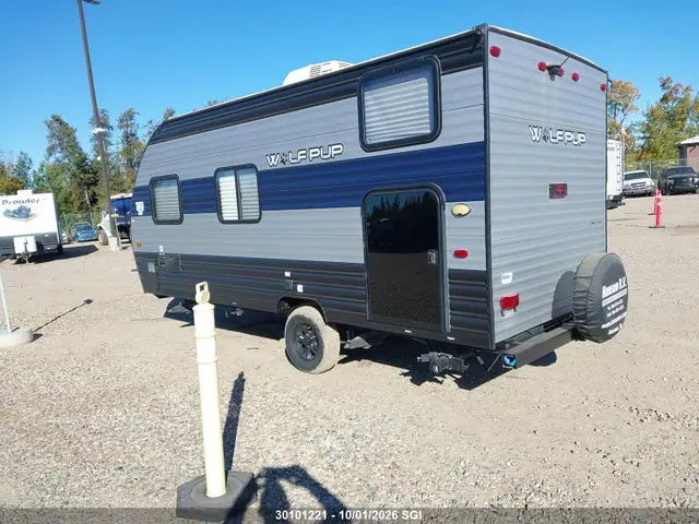 5ZT2CKEC8MY015110 — 2021 Forest River Inc. Cherokee, photo 3 from IAAI 14.10.2026, Hail