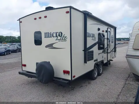 2016 Forest River Other VIN 4X4TFLY27GD406468 фото 2