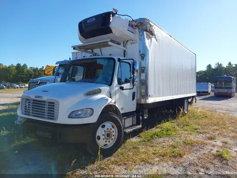 3ALACXDT6FDGD5607 — 2015 Freightliner M2 106 Medium Duty, Опрокидывание (Rollover), фото до ремонта