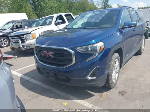 3GKALTEV3ML339298 — 2021 GMC Terrain SLE, ფოტო 2, IAAI 21.10.2026, საქარე მინა