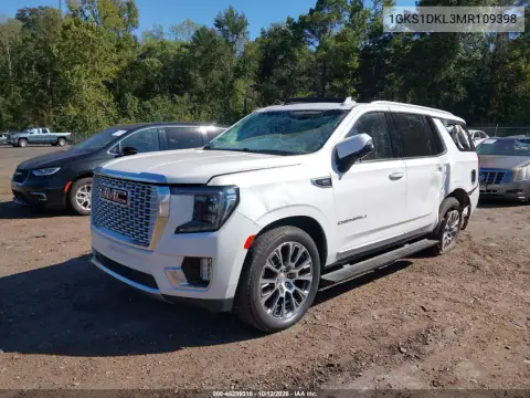 1GKS1DKL3MR109398 — 2021 GMC Yukon, photo 2 from IAAI, Right side