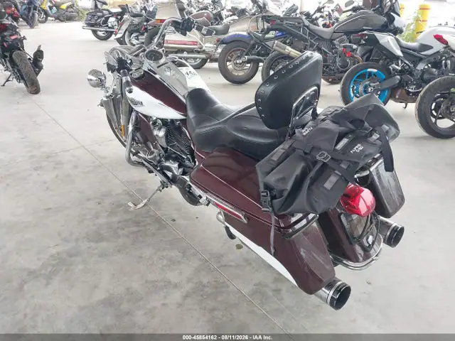 1HD1FBC18MB624740 — 2021 Harley-Davidson FLHR, photo 3 from IAAI 13.10.2026, Left and right sides
