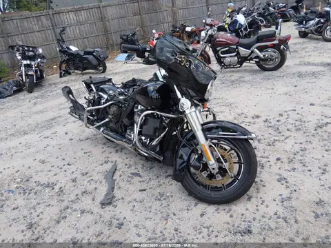 1HD1FMP16MB625679 — 2021 Harley-Davidson Flhtp, Przód (Front End), zdjęć przed naprawą