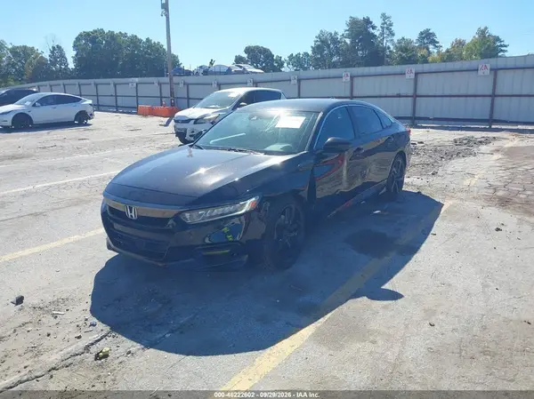 1HGCV1F36JA166350 — 2018 Honda Accord, photo 2 from IAAI, Left side