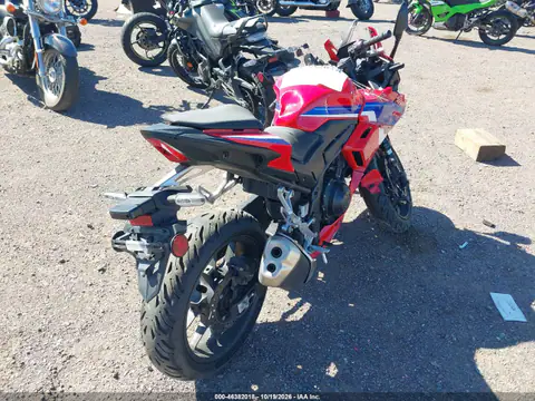 MLHPC7055S5102522 — 2025 Honda Cbr, photo 4 from IAAI, All-over damage