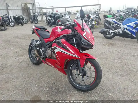 MLHPC6260K5000352 — 2019 Honda CBR500 Ra, Lado derecho (Right Side), fotos antes de reparar