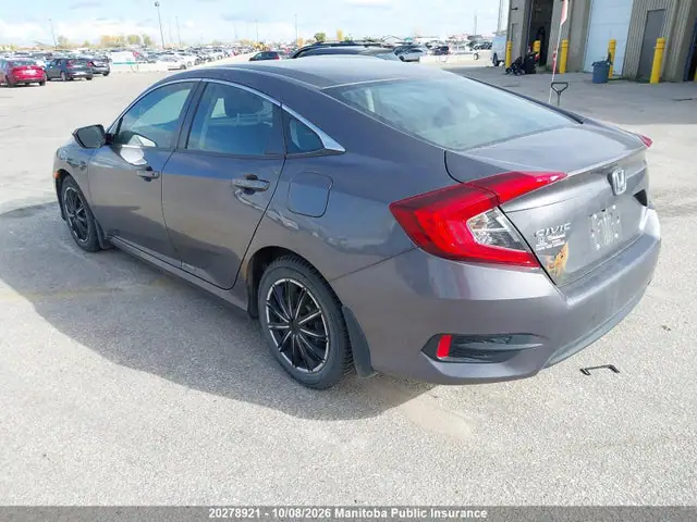 2HGFC2F56HH005308 — 2017 Honda Civic LX, photo 3 from IAAI 14.10.2026, Flood