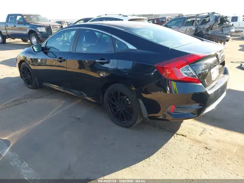 19XFC2F61KE028201 — 2019 Honda Civic LX, zdjęcie 3 z IAAI 20.10.2026, Przód