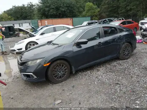 19XFC2F68LE005984 — 2020 Honda Civic, ფოტო 2, IAAI, წინა მარჯვენა ნაწილი