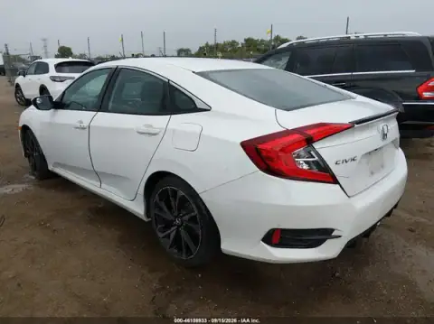 2HGFC2F87MH507832 — 2021 Honda Civic, foto 3 de IAAI, Delantera derecha