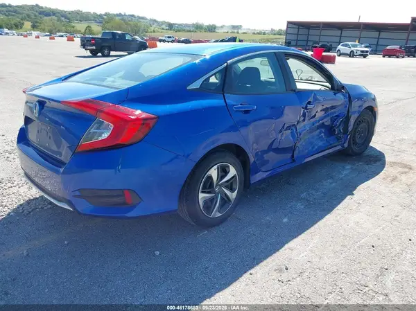 2HGFC2F64MH531956 — 2021 Honda Civic, photo 4 from IAAI, Right front