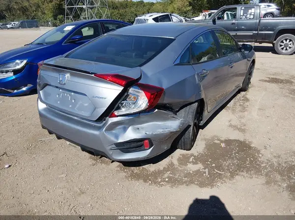 19XFC2F89ME001025 — 2021 Honda Civic, photo 4 from IAAI, Right front
