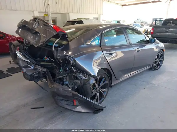 2HGFC2F84MH503592 — 2021 Honda Civic, photo 4 from IAAI, Rear end