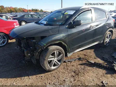 3CZRU6H57MM711982 — 2021 Honda HR-V, ფოტო 3, IAAI, წინა და უკანა ნაწილი
