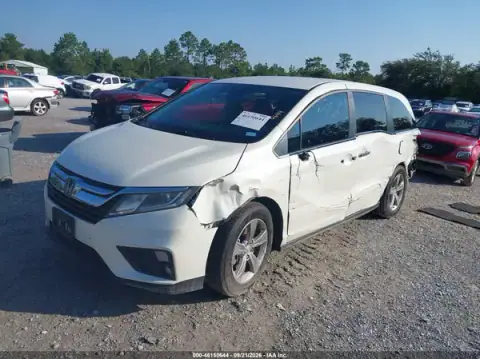 5FNRL6H50JB109952 — 2018 Honda Odyssey, фото 2 з IAAI, Лівий бік