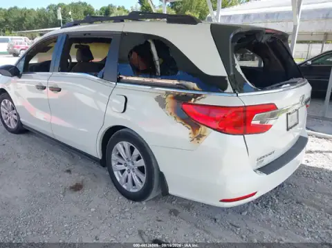5FNRL6H29KB016919 — 2019 Honda Odyssey, foto 3 de IAAI, Incendio interior
