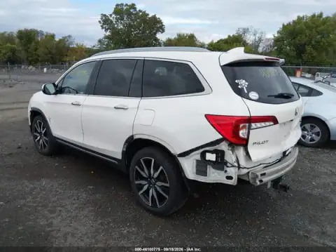 5FNYF6H60KB003787 — 2019 Honda Pilot, photo 3 from IAAI 06.10.2026, Left side