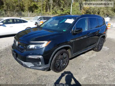 5FNYF6H26MB065419 — 2021 Honda Pilot, фото 2 з IAAI, Задня частина