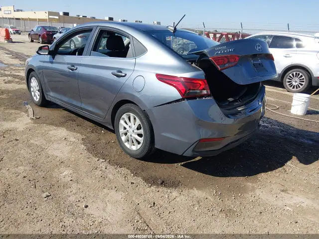3KPC24A69LE104239 — 2020 Hyundai Accent SEL, zdjęcie 3 z IAAI 16.10.2026, Tył