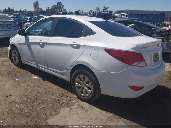 KMHCT4AE2HU274001 — 2017 Hyundai Accent, photo 3 from IAAI, Right front