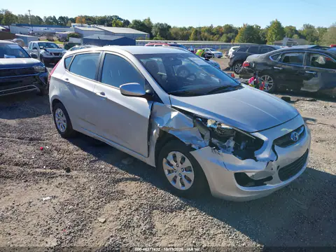 KMHCT5AEXHU331633 — 2017 Hyundai Accent, Parte delantera, fotos antes de reparar