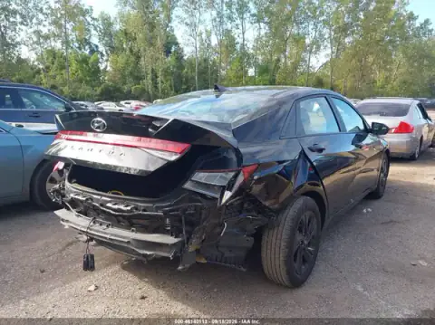 KMHLS4AG2MU065467 — 2021 Hyundai Elantra, фото 4 з IAAI 20.10.2026, Задня частина