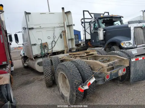 2015 International Prostar VIN 3HSDJAPR5FN586209 фото 3