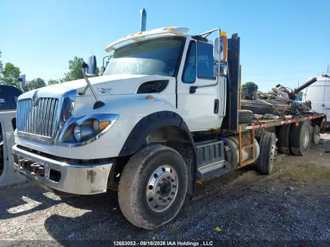 2017 International Workstar 7600 VIN 3HTGSSNT6HN478484 фото 2