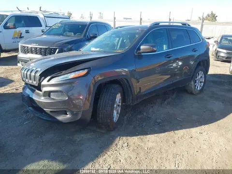 2016 Jeep Cherokee Latitude VIN 1C4PJMCS7GW196347 фото 2
