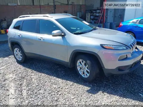 1C4PJMCS6FW726922 — 2015 Jeep Cherokee, фото 2 с аукциона IAAI, Передняя часть слева