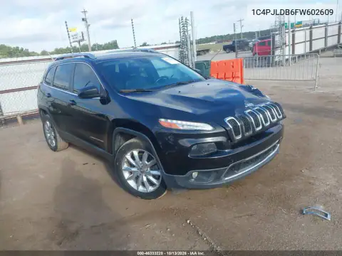 1C4PJLDB6FW602609 — 2015 Jeep Cherokee, photo 2 from IAAI, Left front