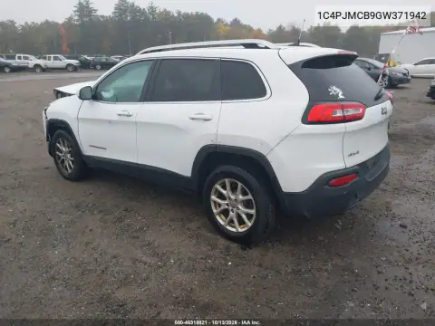 1C4PJMCB9GW371942 — 2016 Jeep Cherokee, photo 4 from IAAI, Front end