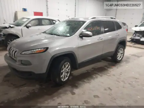 1C4PJMCS3HD220527 — 2017 Jeep Cherokee, photo 3 from IAAI, Right front