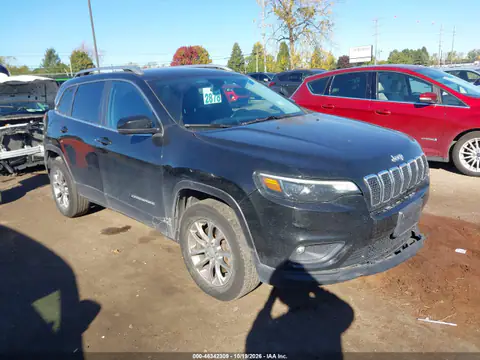 1C4PJMLB7LD526705 — 2020 Jeep Cherokee, Front end, before-repair photos
