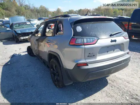 1C4PJMLB5MD226291 — 2021 Jeep Cherokee, foto 3 de IAAI, Incendio