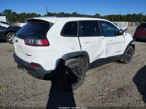 1C4PJMBX4MD244696 — 2021 Jeep Cherokee, ფოტო 4, IAAI, წინა ნაწილი