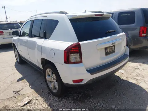 2014 Jeep Compass Latitude VIN 1C4NJCEBXED660271 фото 3