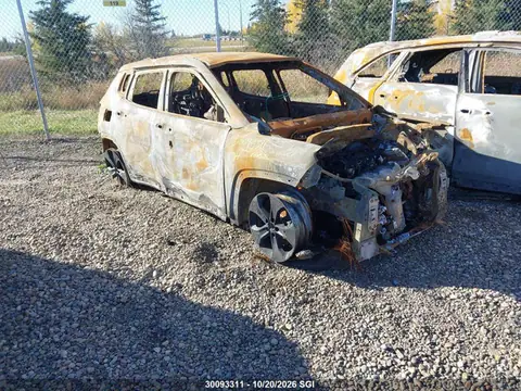 3C4NJDBB9KT666918 — 2019 Jeep Compass Latitude, Complete burn (Total Burn), before-repair photos